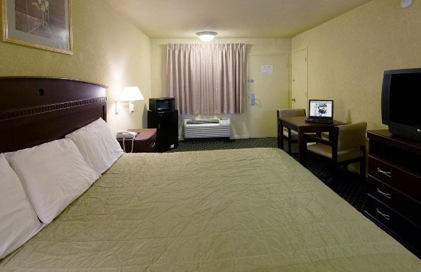 Americas Best Value Inn And Suites North Farmers Branch Ngoại thất bức ảnh
