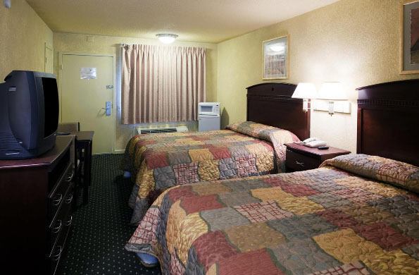 Americas Best Value Inn And Suites North Farmers Branch Ngoại thất bức ảnh