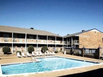 Americas Best Value Inn And Suites North Farmers Branch Ngoại thất bức ảnh